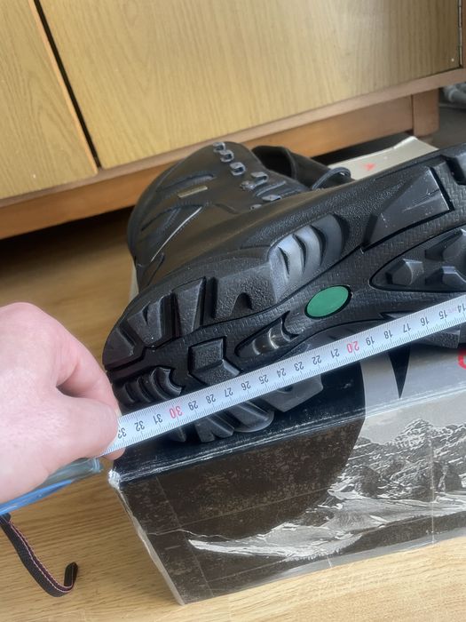 Bacanci de piele pt munte , 44