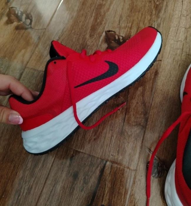 Adidași Nike sport damă/copiii mărime 37,5