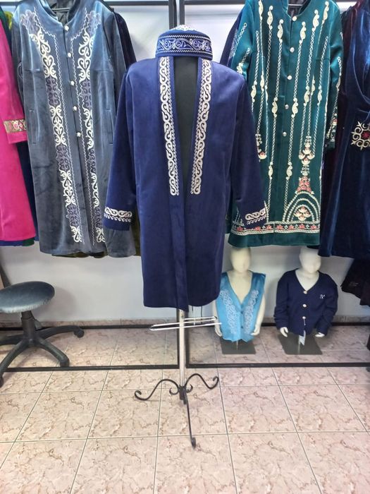 Срочно шапан и камзолдарды сатамын