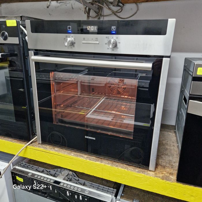 Фурна за вграждане SIEMENS Pyrolyse
