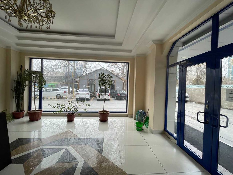 Офис 175м с мебелью в БЦ ул. Бабура напротив Яккасарайского РУВД  (ЛА)