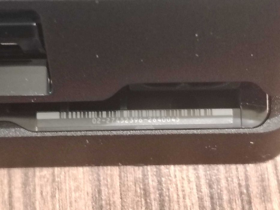 PS4 SLIM конзола 1 TB + 4 оригинални игри