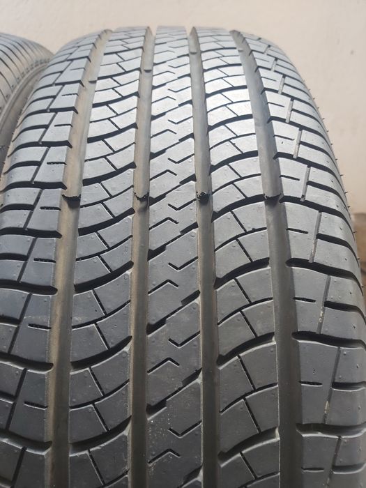 Автомобилни гуми 225 60 17 Rovelo