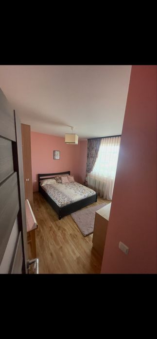 Apartament de inchiriat 2 camere plus bucatarie, paracre supterana