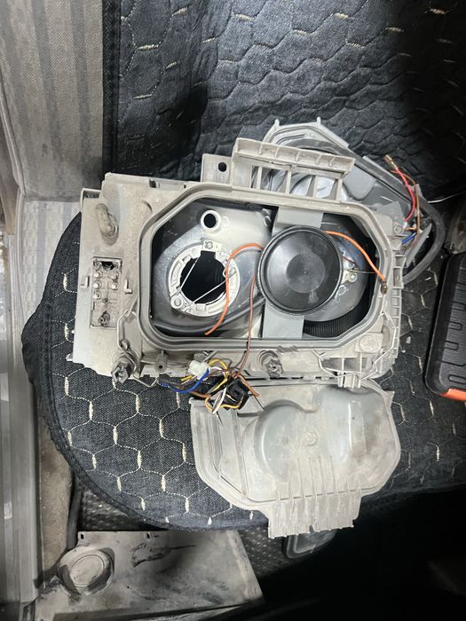 Детали на мерседес 124