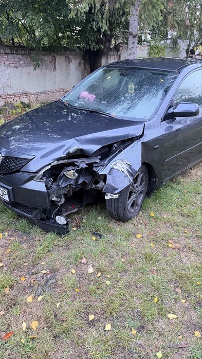 MAZDA 3 0 — imagine 5