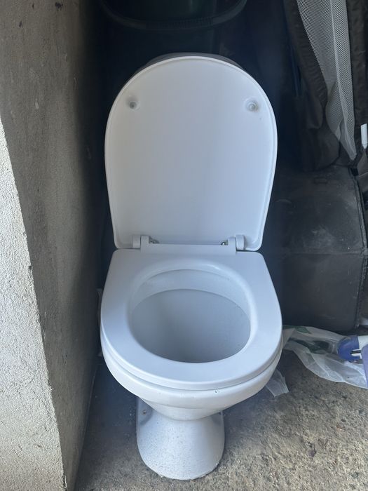 Миниатюрный унитаз