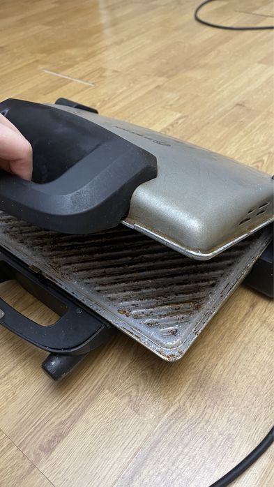 Продам грильницу