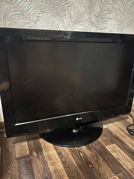 Теевизор LG 32 диагональ