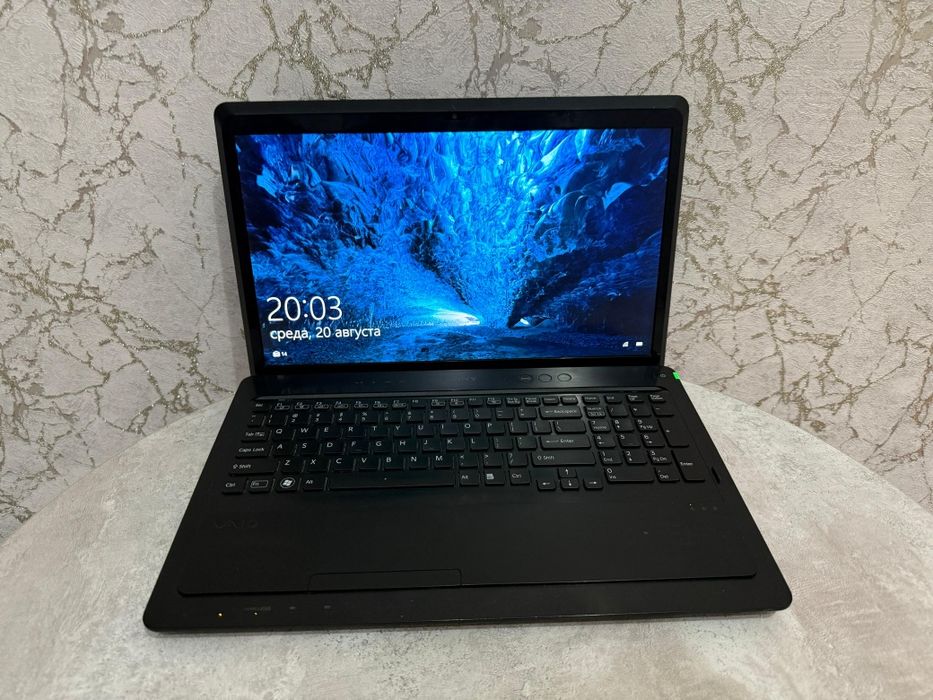 Ноутбук Бренда VAIO