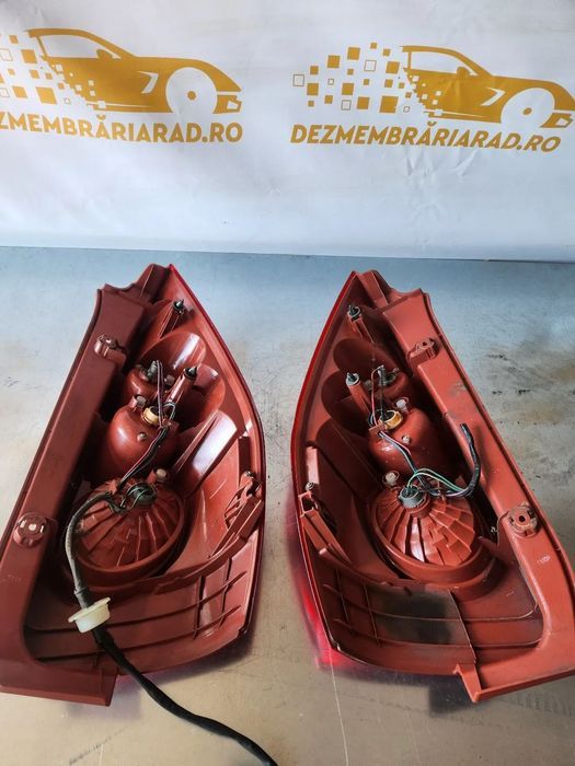 Stopuri Lampa Stop Tripla Stanga Dreapta Mazda 5 Originale Intacte - Dezmembrari Arad