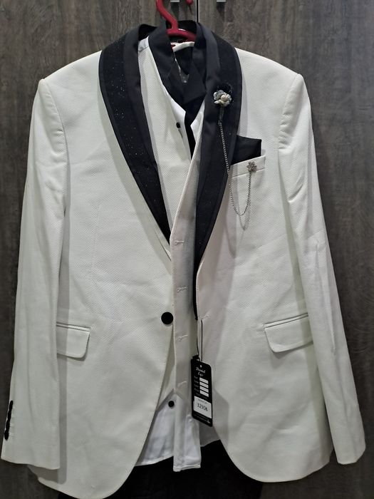 Свадебный костюм жениха. 50 размер(Турция)