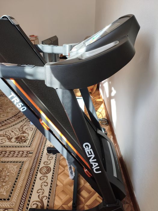 Беговая дорожка Genau TR50