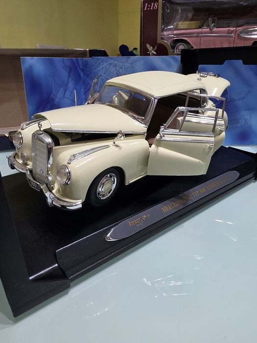 Mercedes 300C 1955 (1:18)