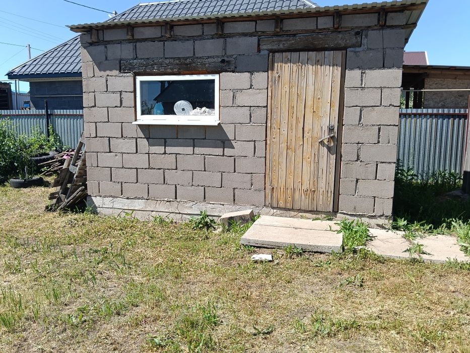 Дом 100 кв.м. 5 сот район Сарытау