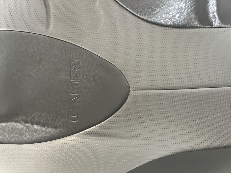 Продам  кожаные чехлы на Камри 40. У кого салон велюр, четко подойдут!