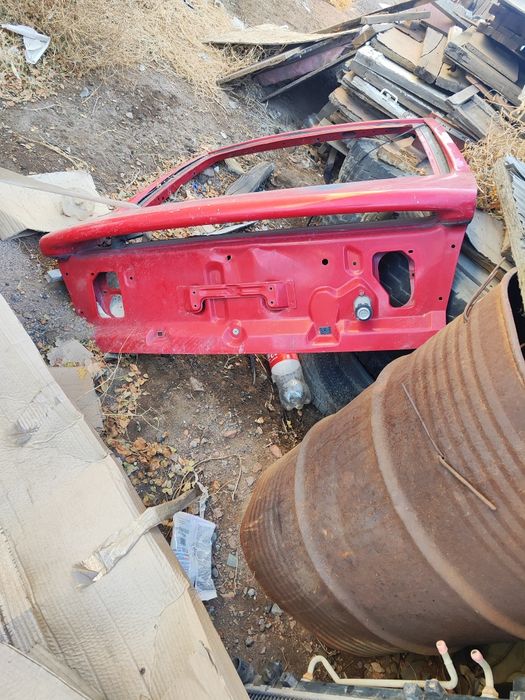 Спойлер на Мазду Кронус 626