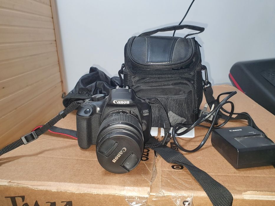 Фотоапарат Canon EOS 1300D