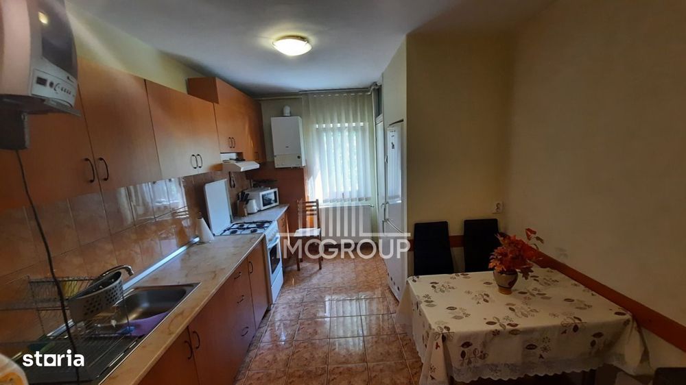 Apartament 3 dormitoare | 2 bai | boxa si loc de parcare | zona Iulius