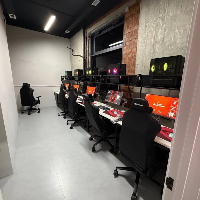 Изготавливаем компьютерные столы. Лофт