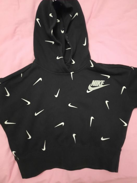 Jerseu puma și Nike în stare impecabilă marime 8,9 ani