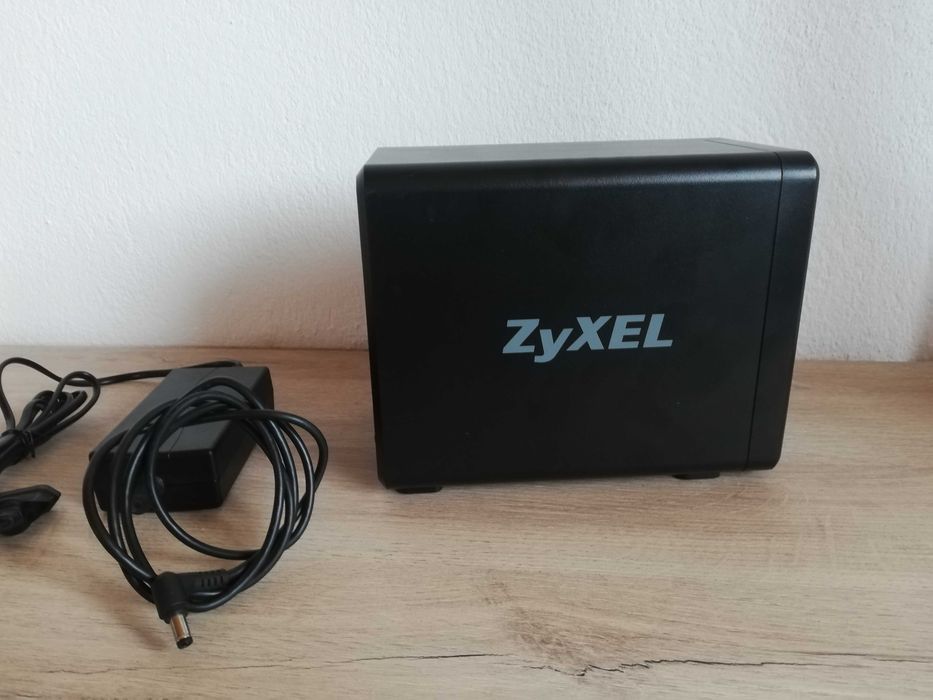 NAS Zyxel NSA325 2TB
