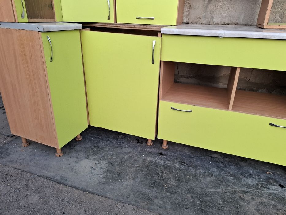 Кухонный гарнитур угловой