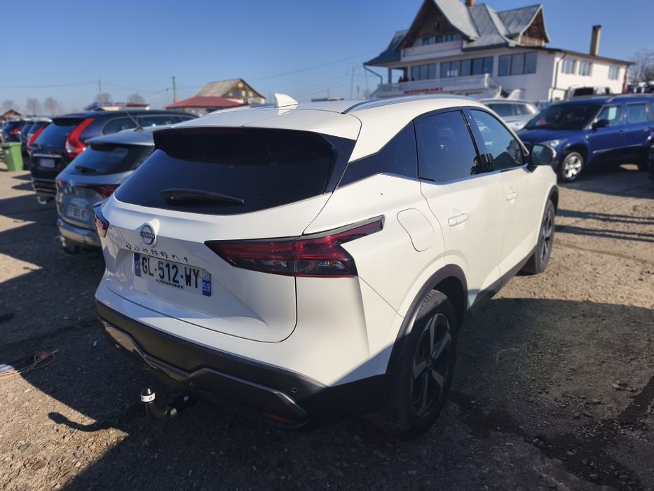 Nissan Qashqai 2023 1.3 manual