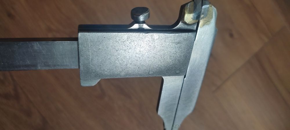 Шублер Професионален метален шублер със заварени видии