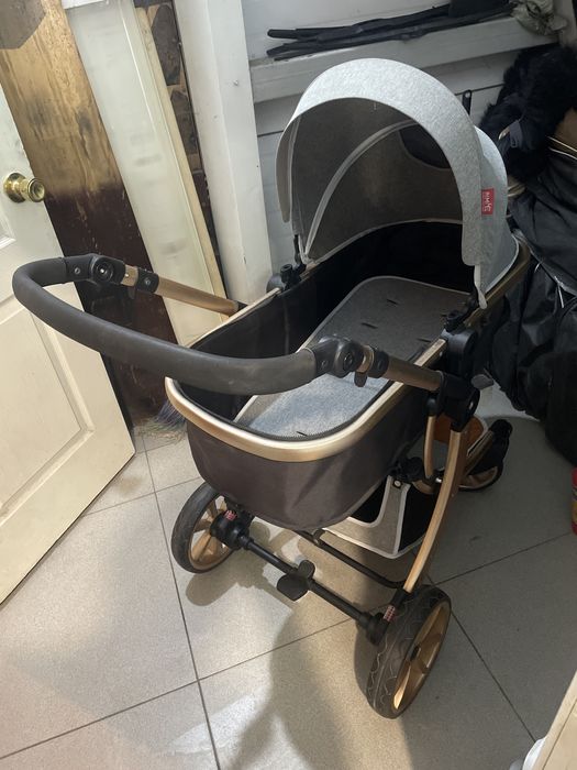 Продам детскую коляску