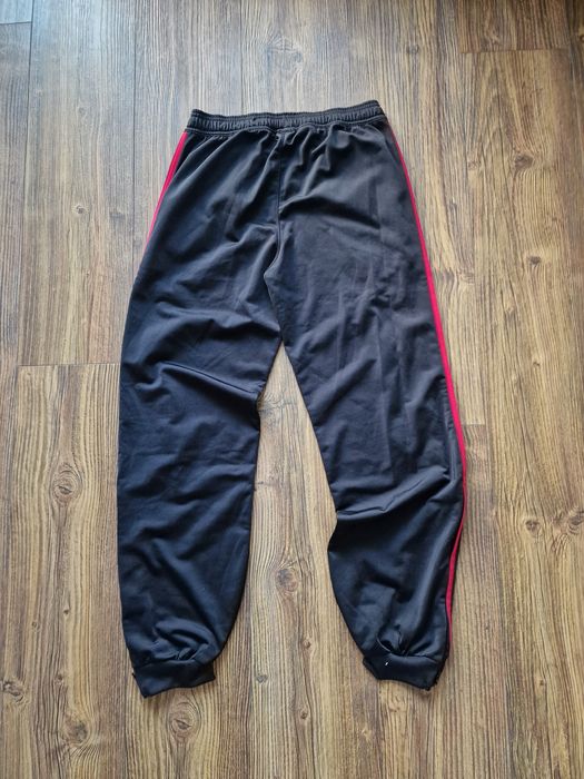 Страхотно юношеско спортно долнище  ADIDAS AJAX  размер 13 -14г или S