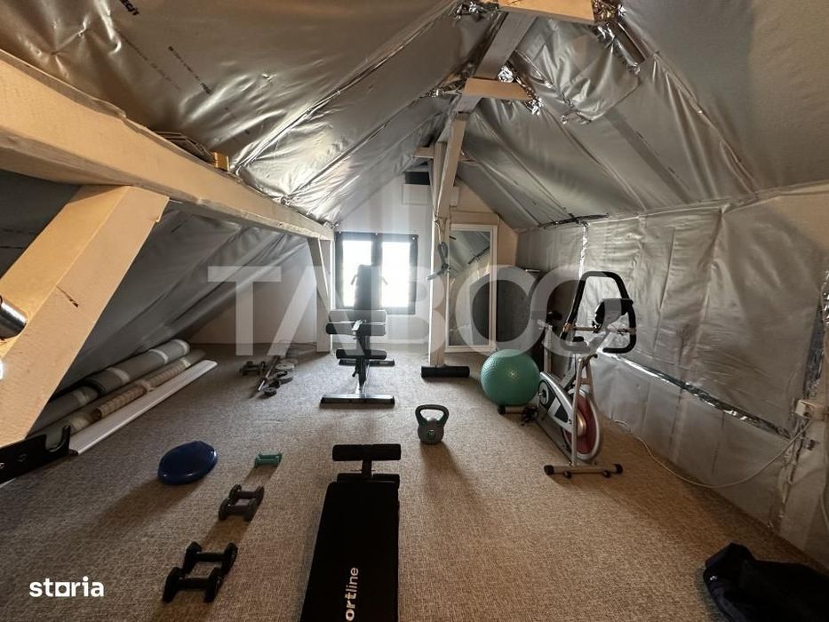 Apartament decomandat de vanzare 55 mpu 2 camere pod in Selimbar