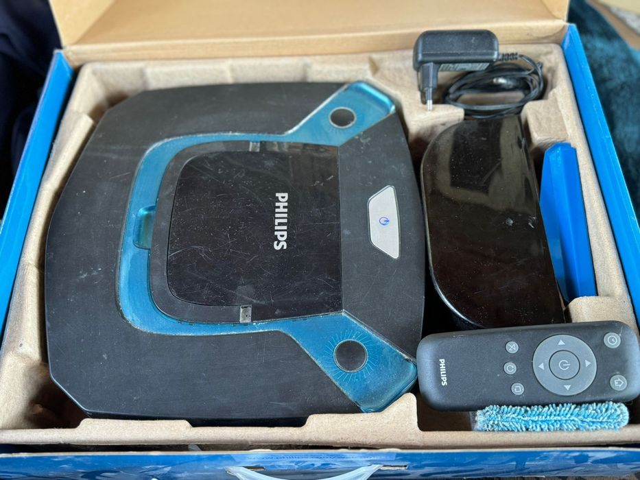 Робот пылесос Philips smartpro easy