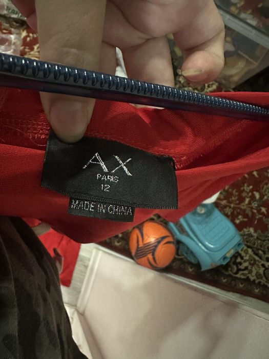 Продам платья новые брендовые