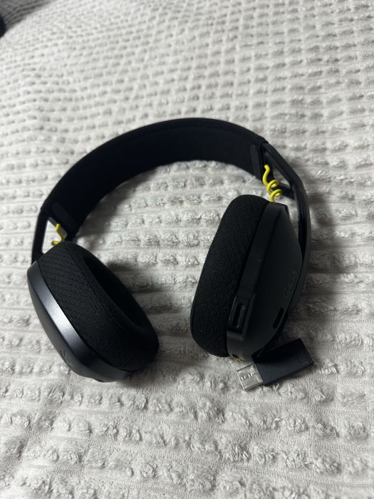 Casti Gaming Logitech G435 - inca in garantie