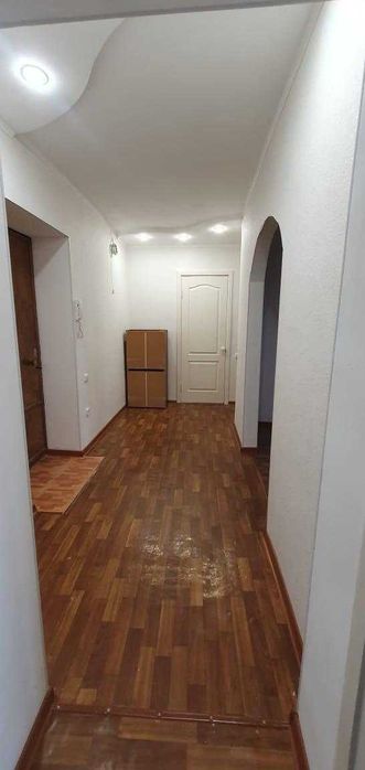 Продам 2 комн. квартиру в Уральске