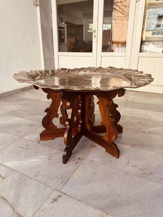 Италианска декоративна масичка с месингова тава от 70-те