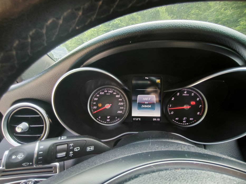 Продавам Мерцедес W205