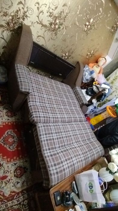 Диван раскладной  б/у