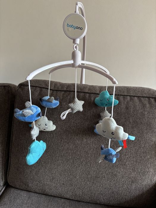 Carusel muzical BabyOno pentru patut