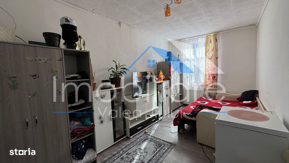 Apartament 3 camere, Vulcan, str. Nicolae Titulescu