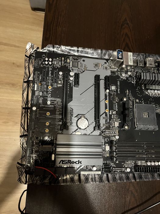 Дънна платка Asrock B450 PRO4