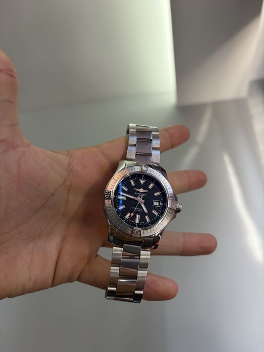 Breitling Avenger 43 - 2 години гаранция.