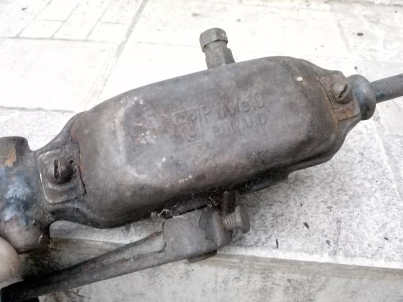 Ръчна бормашина .