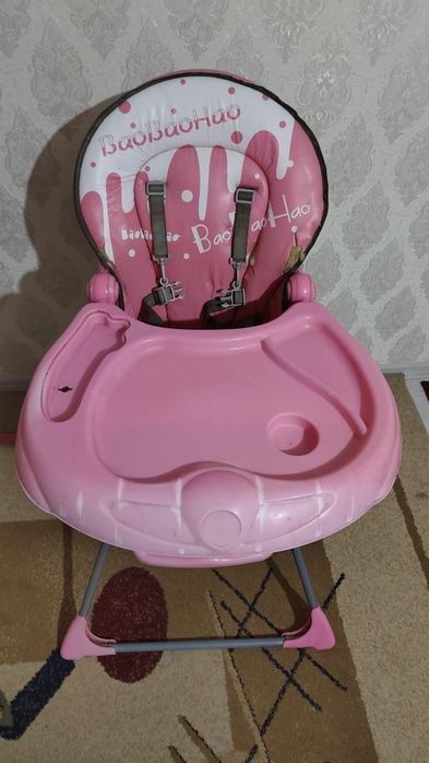 Детский стульчик для кормления