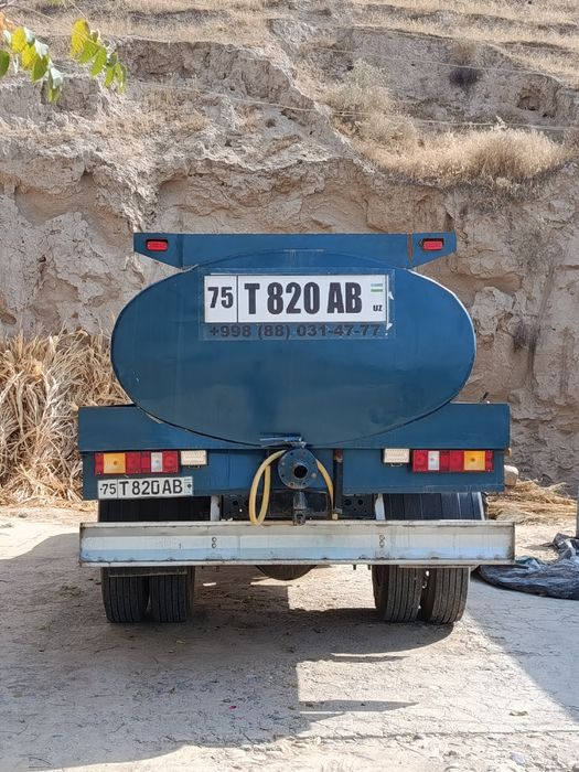 Zil 130  vadavoz dakumintalniy 7 tona balonlar biz kamir yumshoq yevro