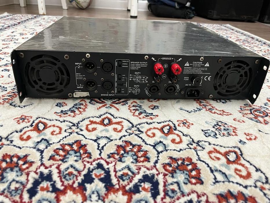 Продаю усилитель