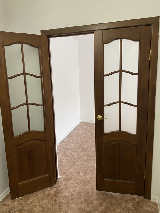 Б/у есік сатылады