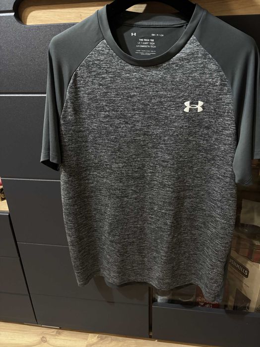 Мъжка спортна тениска Under Armour Тhe tech tee