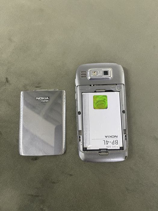 Продам Nokia e72